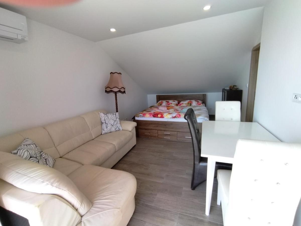 קריקווניצה Vila Zdenka Apartmants מראה חיצוני תמונה