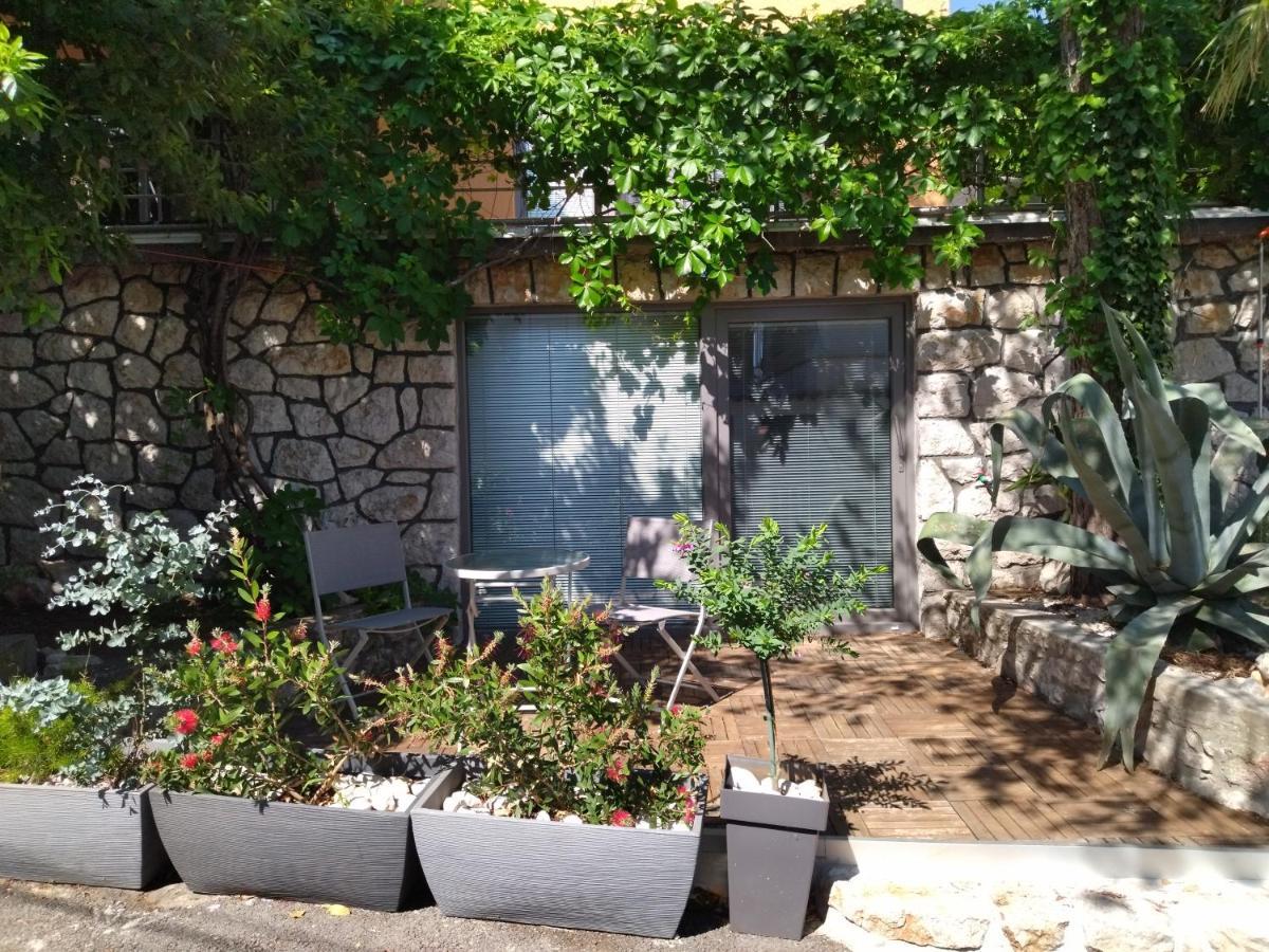 קריקווניצה Vila Zdenka Apartmants מראה חיצוני תמונה